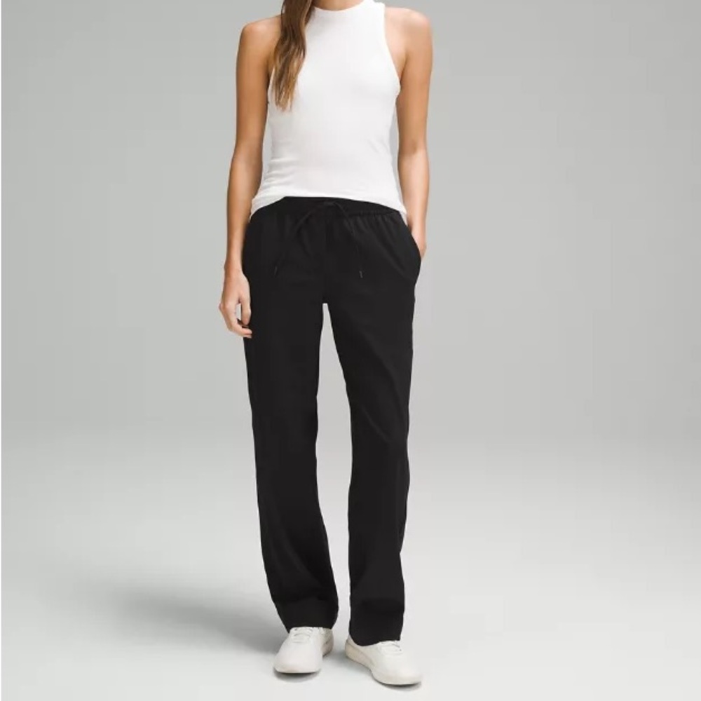 Lululemon Mid Rise Luxtreme Pants, black, size M